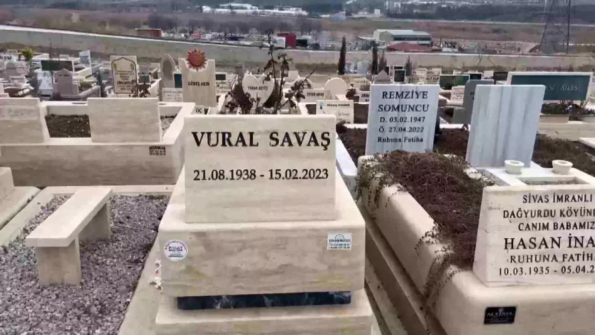 Vural Savaş\'ın Yıldönümünde Kabri Ziyaret Edilmedi