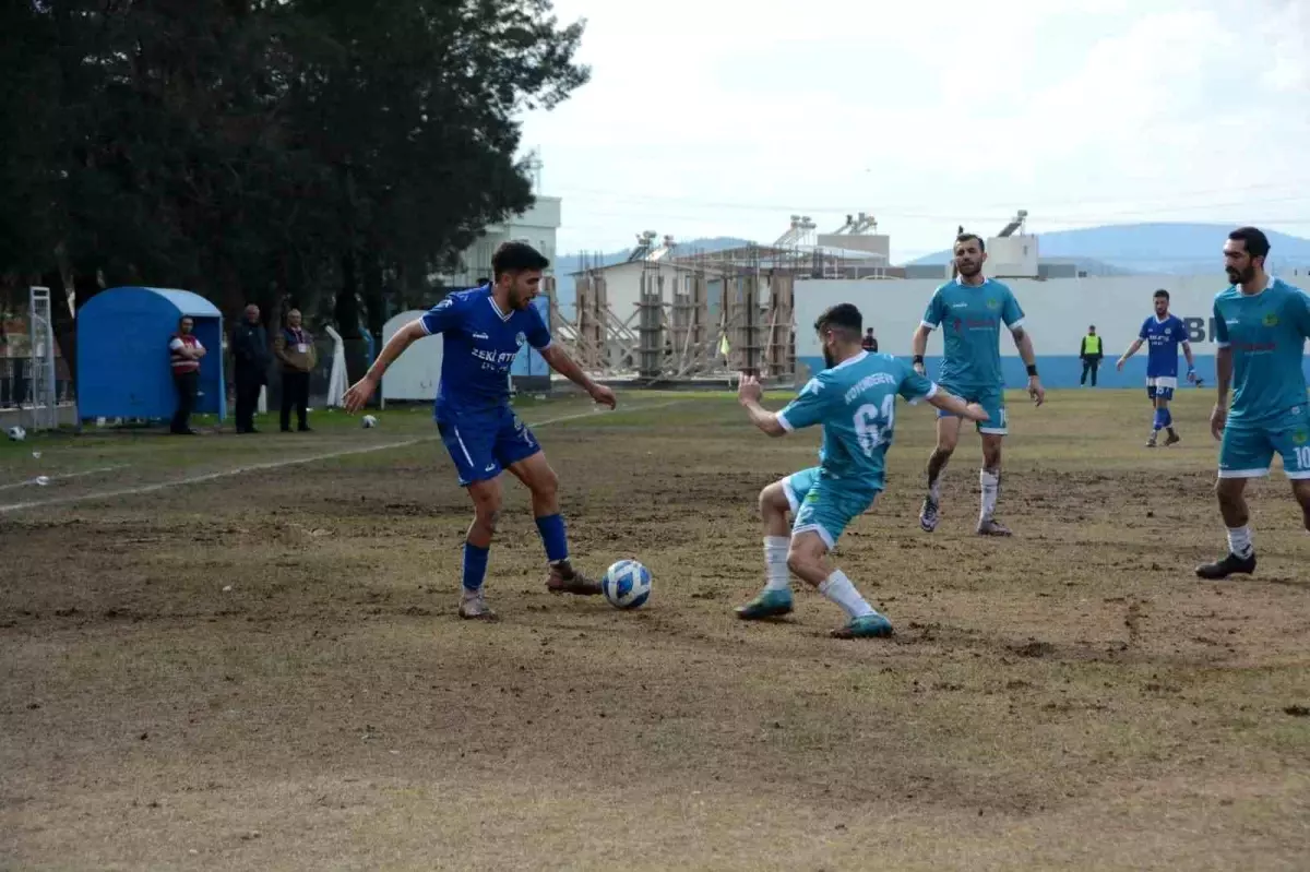 Aliağa Helvacı Spor, Koyundere\'yi 4-0 yendi