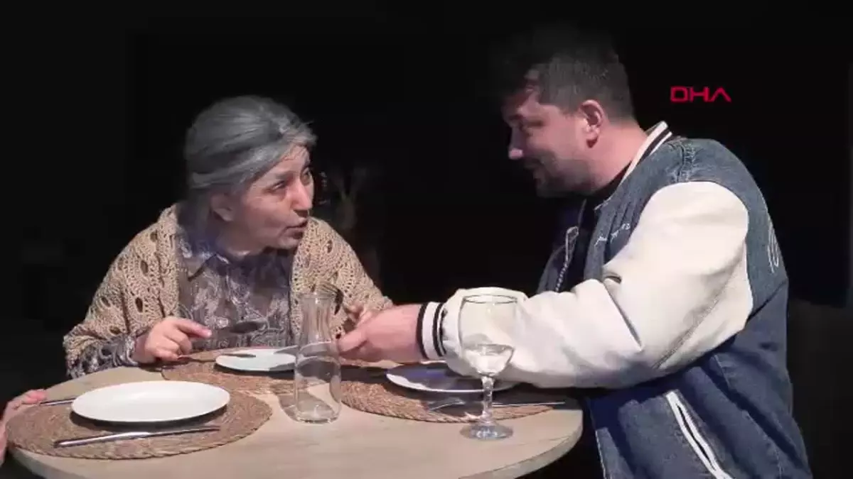 Alzheimer hastalığını tiyatro ile anlatacaklar