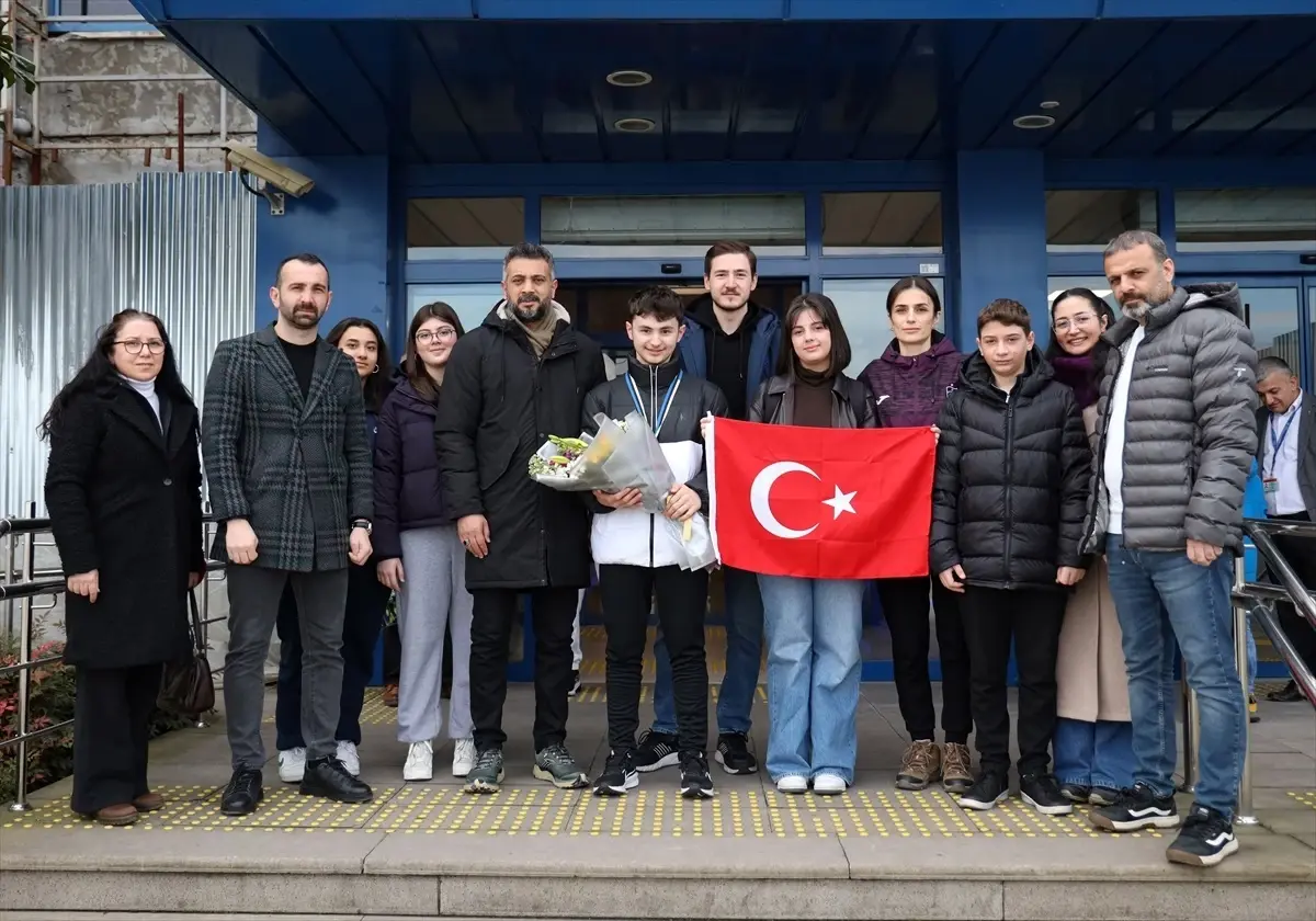 Eren Kalfa Trabzon\'da Coşkuyla Karşılandı