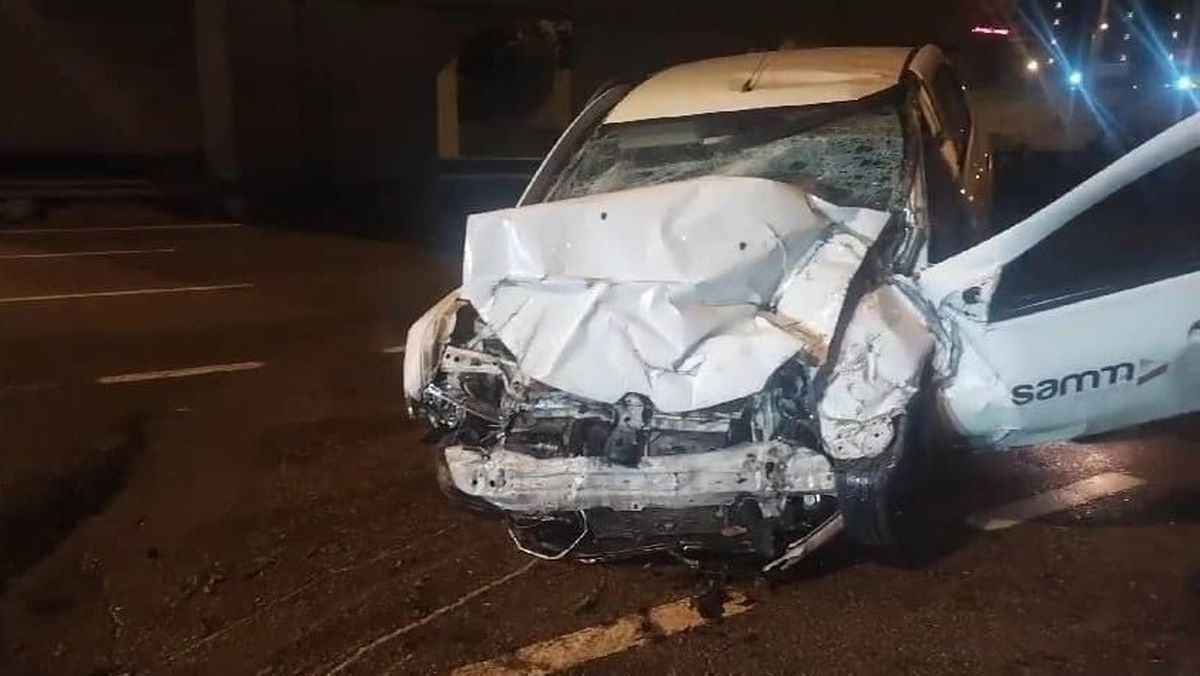 Maltepe\'de Kaza: Sürücü Hastaneye Kaldırıldı