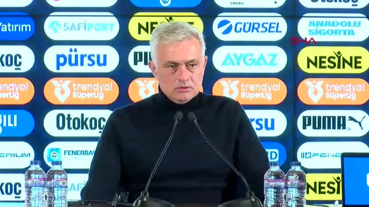 Jose Mourinho: Takım Gelişiyor, Panik Yok