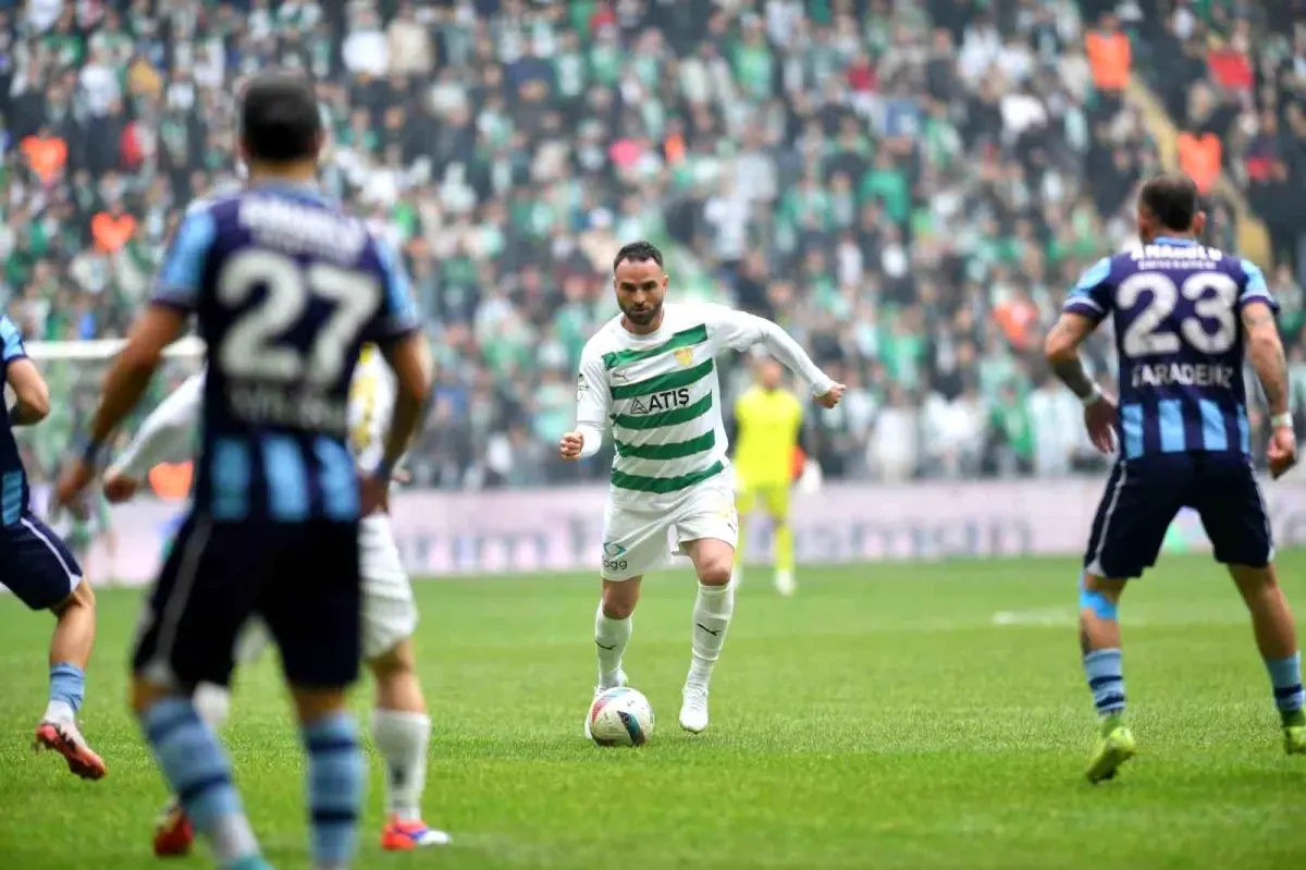 Bursaspor Anadolu\'yu 4-1 Yenerek Farkı Açtı