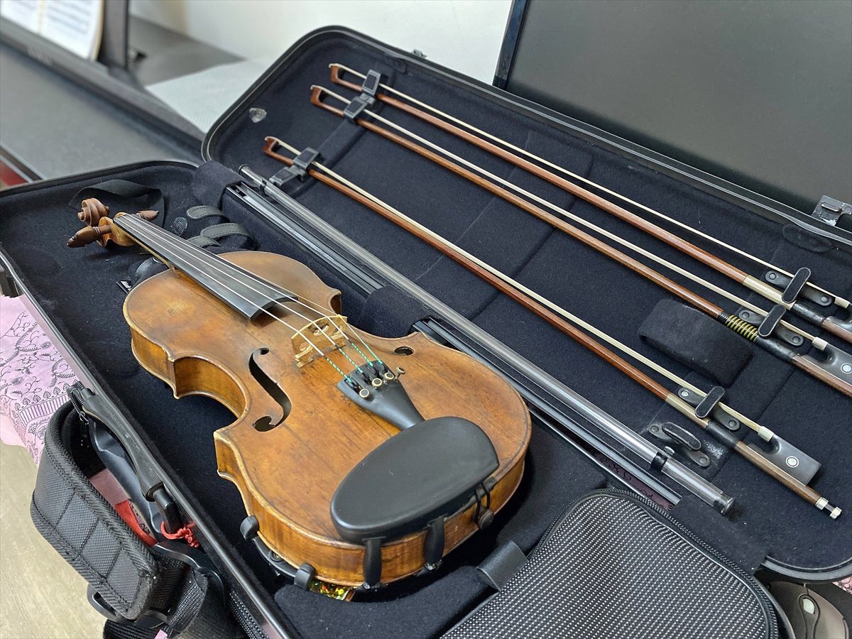 Kazada ölen 18 yaşındaki keman sanatçısı Laçin\'i öğretmenleri müzik sevgisiyle anıyor