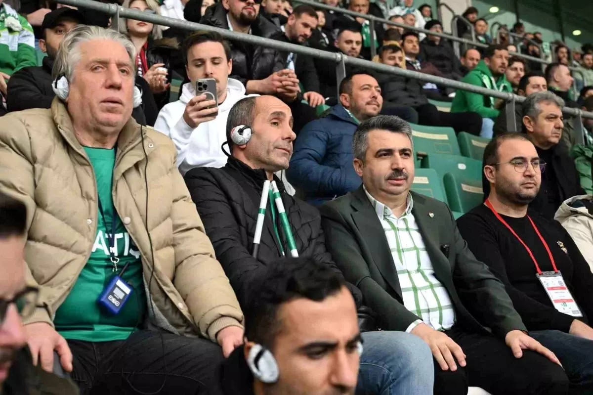 Yıldırım Belediyesi’nden Görme Engellilere Bursaspor Heyecanı