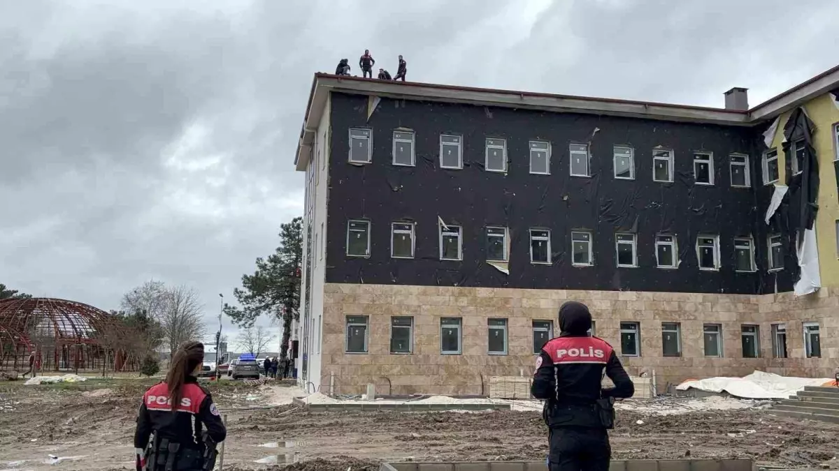 Edirne\'de İntihar Girişimi İkna ile Önlenildi