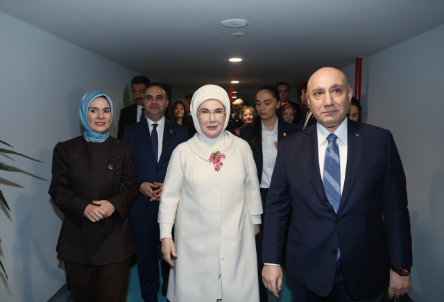 Emine Erdoğan: '2028'de Kadın İstihdam Oranını %36.2'ye Yükseltmeyi Hedefliyoruz'