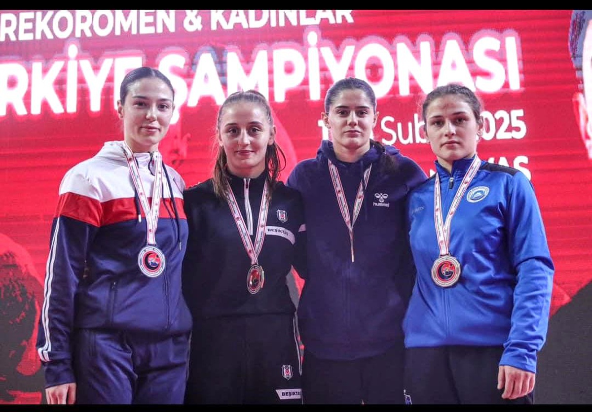 Erzincanlı Güreşçilerden Başarı