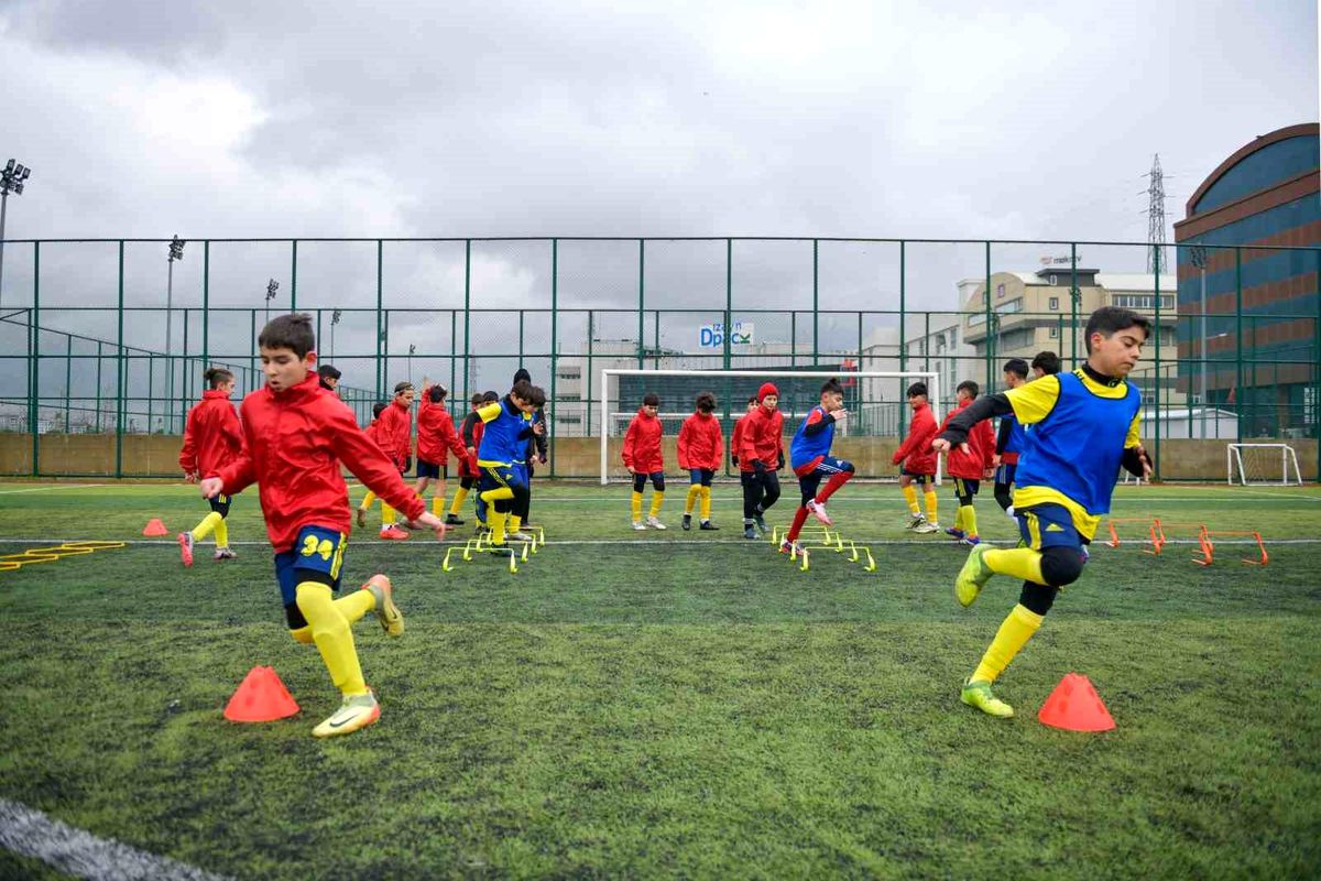 Esenyurt Belediyesi, Amatör Spor Kulüplerine Destek Sağlıyor