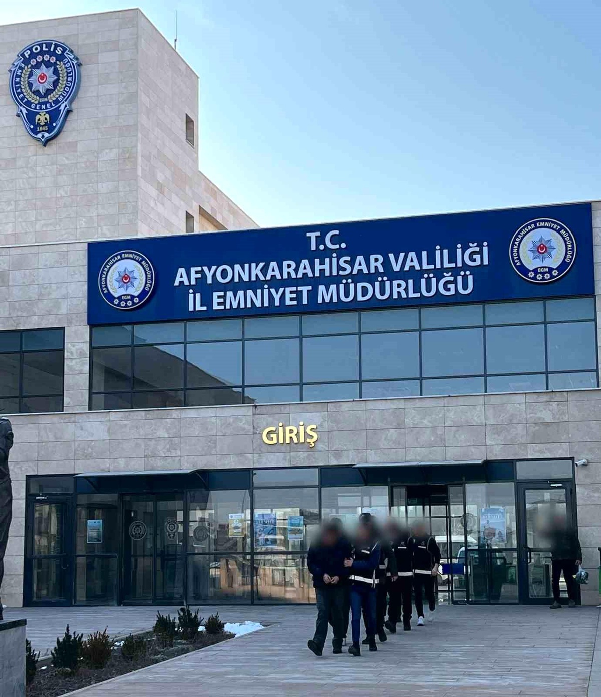 Dolandırıcılara Eş Zamanlı Operasyon