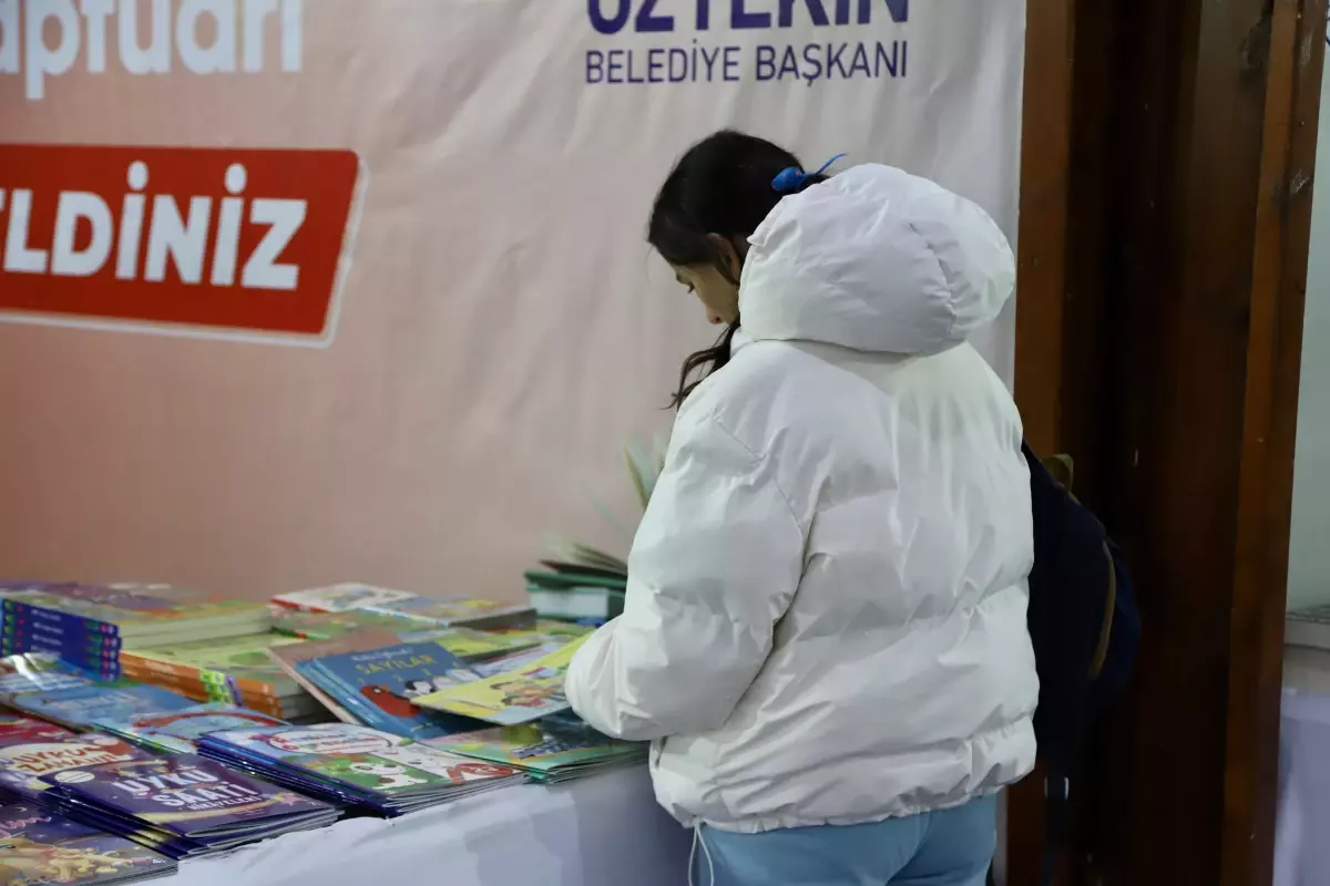 Kağıthane\'de Kitap Fuarı Başladı