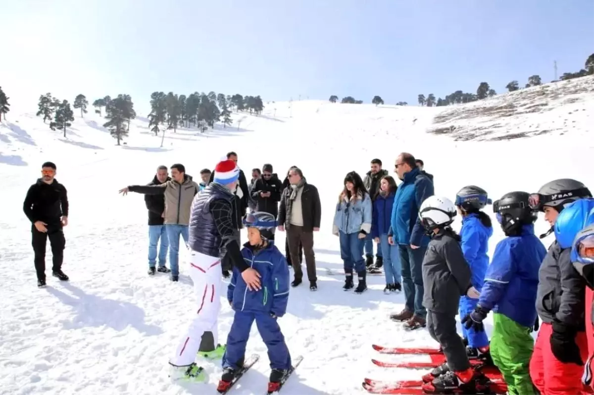 Kars\'ta Kayak Eğitimi Projesi Başladı