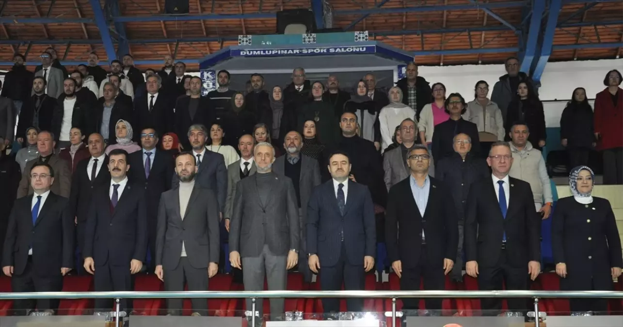 Kütahya\'da Sporculara Malzeme Desteği