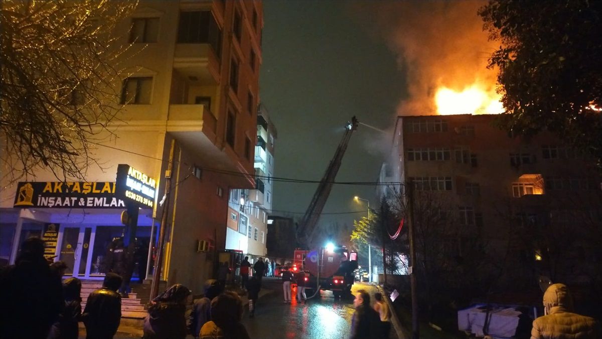 Çerkezköy\'de Apartman Yangını