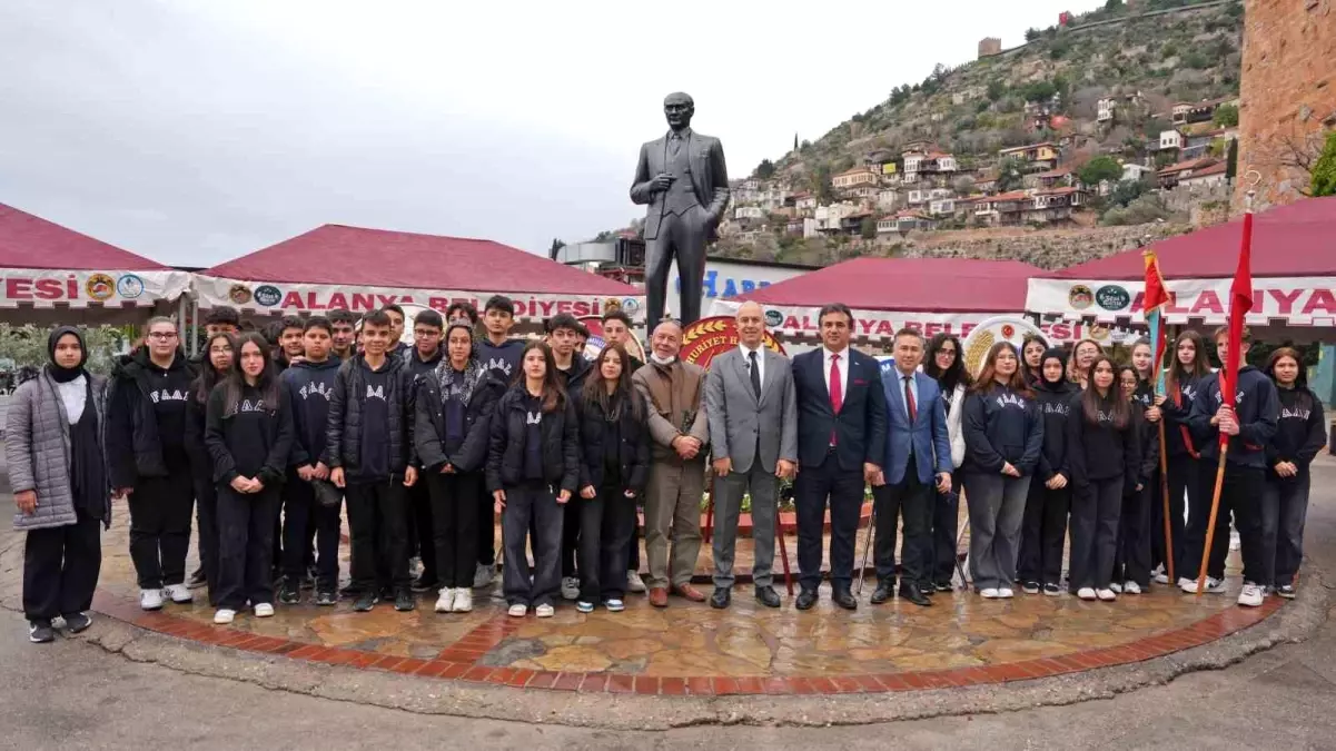 Atatürk\'ün Alanya\'ya Gelişinin 90. Yılı Kutlandı