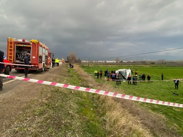 Denizli'ye turnuvaya gelen öğrenciler kaza yaptı: 2 ölü, 26 yaralı