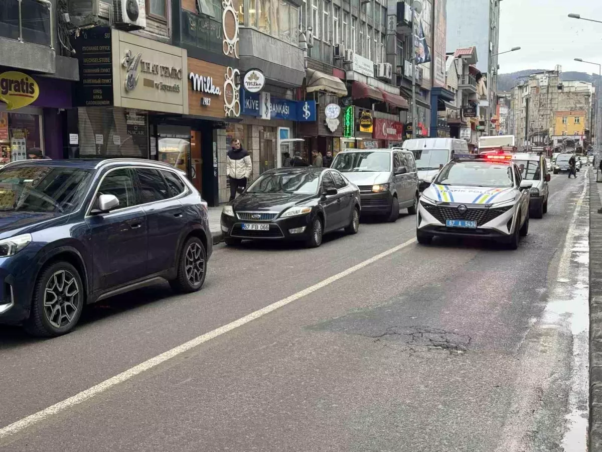 Zonguldak\'ta Trafik Ekipleri Park Cezası Kestiler