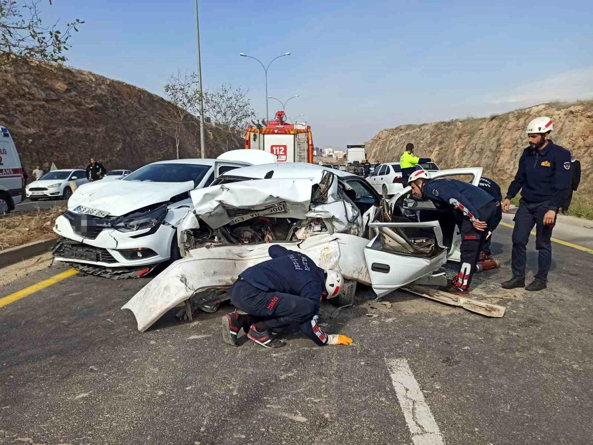 Şanlıurfa\'da Zincirleme Kaza: 6 Yaralı