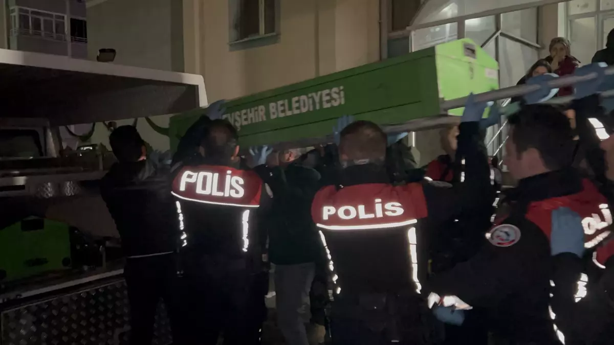 Eski nişanlısı, 21 yaşındaki Beyza\'yı canice katletti