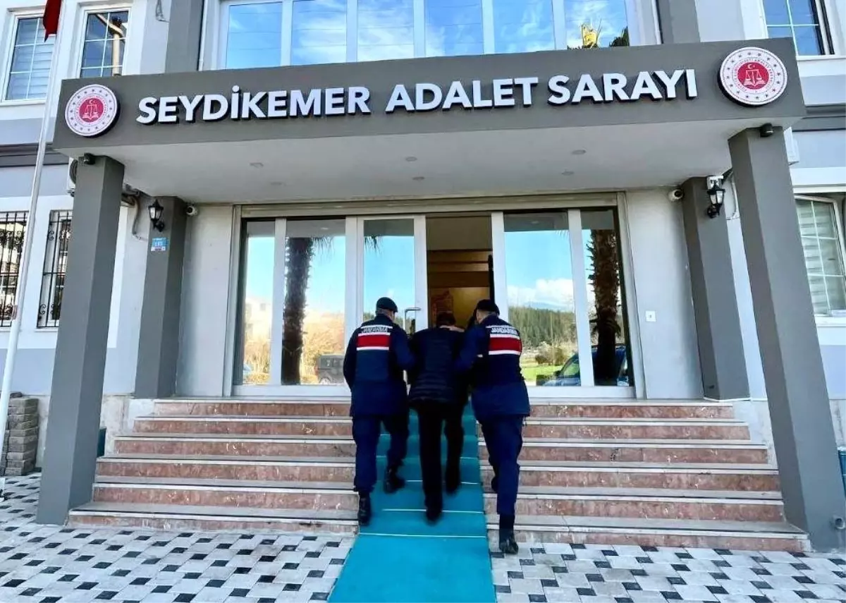Seydikemer\'de 8 Suçtan Aranan Şahıs Yakalandı