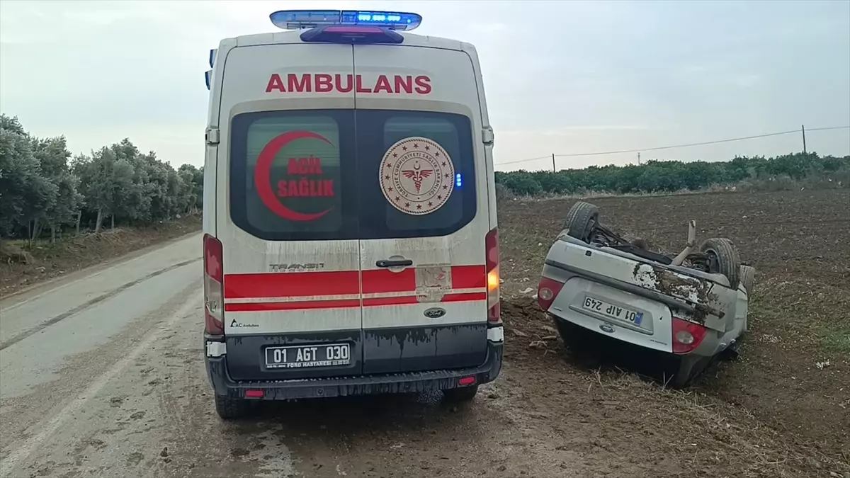 Kozan\'da Trafik Kazası: Sürücü Yaralandı