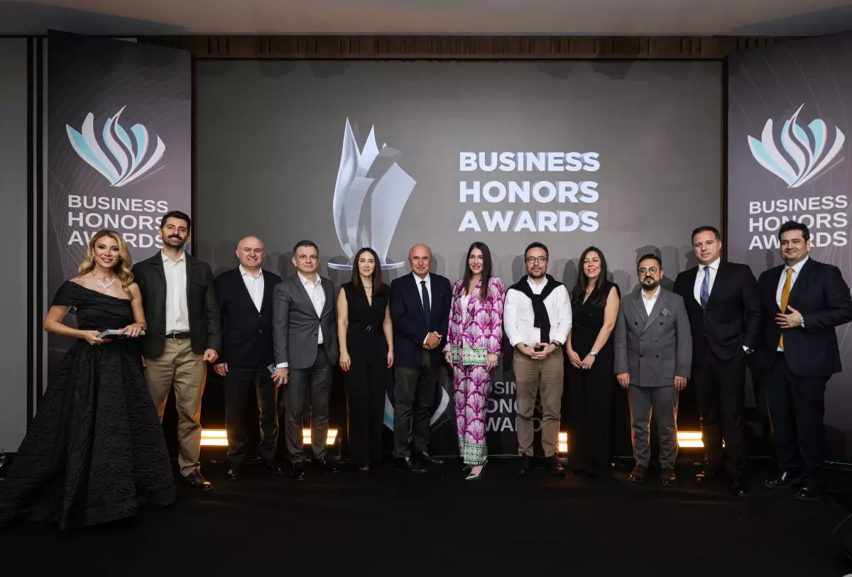 Business Honors Awards 2025\'te ödüller sahiplerini buldu