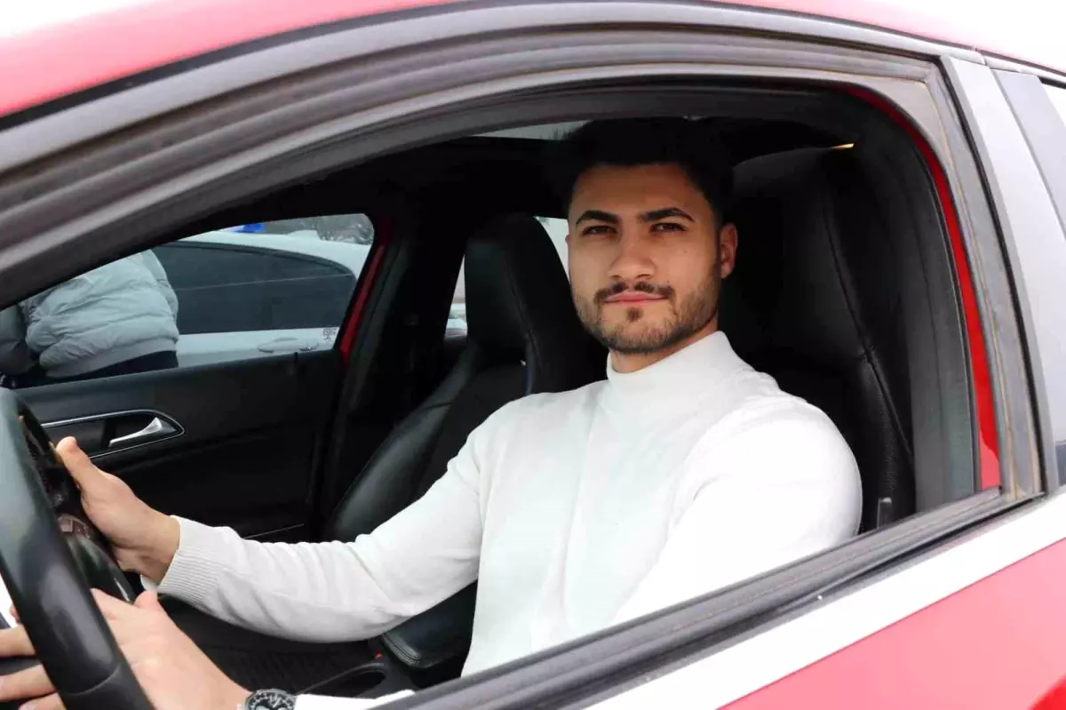 Ehliyet Sınavında Sure Okuyarak Rahatladı