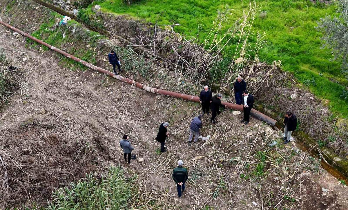 Mersin\'de Üreticilere Sulama Borusu Desteği