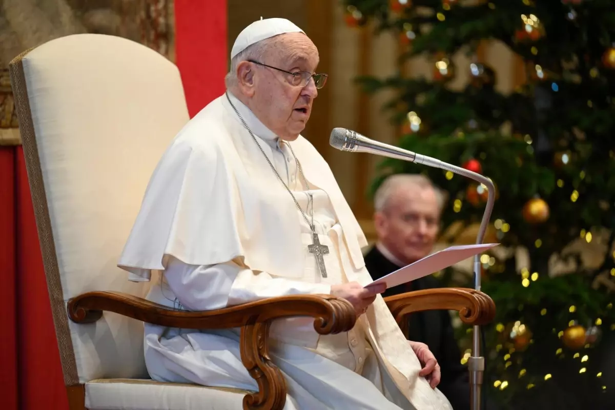 Vatikan, hastanede tedavi altındaki Papa Franciscus\'ta zatürre geliştiğini açıkladı