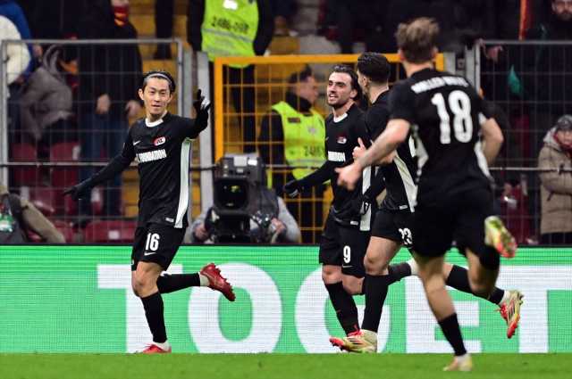 AZ Alkmaar ile 2-2 berabere kalan Galatasaray, UEFA Avrupa Ligi'nden elendi