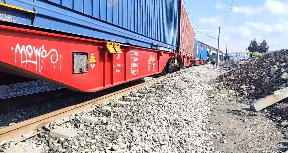 Çerkezköy\'de Vagonlar Raydan Çıktı