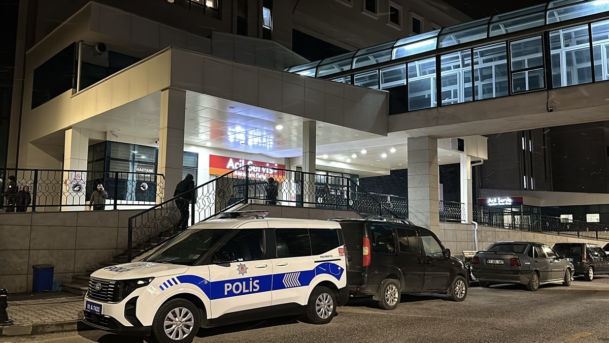 Düzce\'de Polise Çarpan Sürücü Tutuklandı