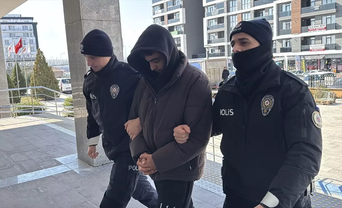Edirne\'de Bıçakla Yaralama: Zanlı Tutuklandı