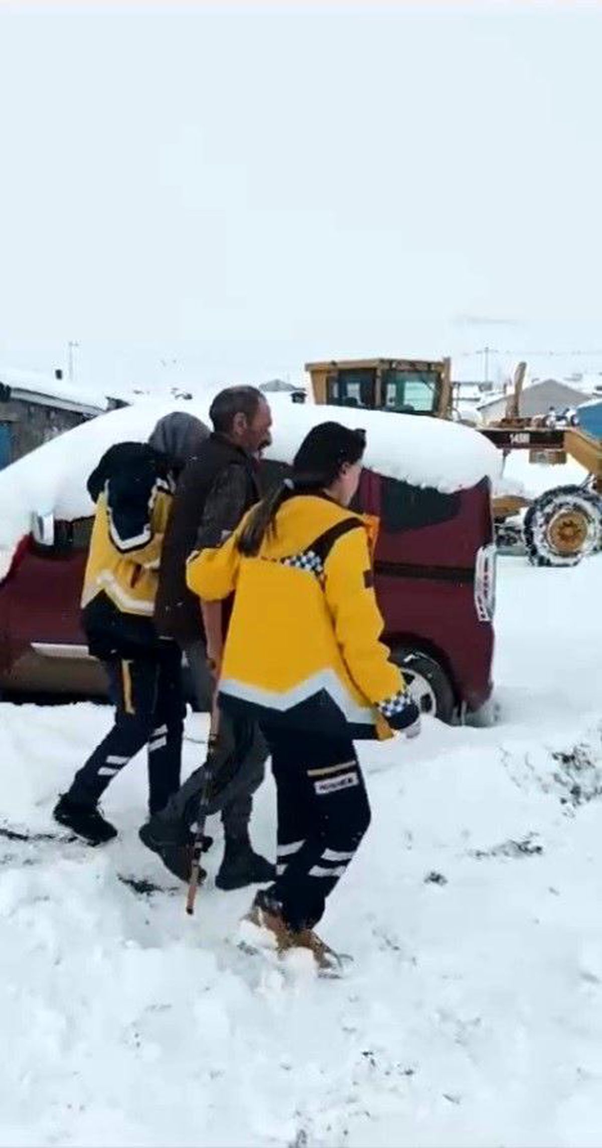 Kars\'ta Mahsur Hasta için Kurtarma Operasyonu