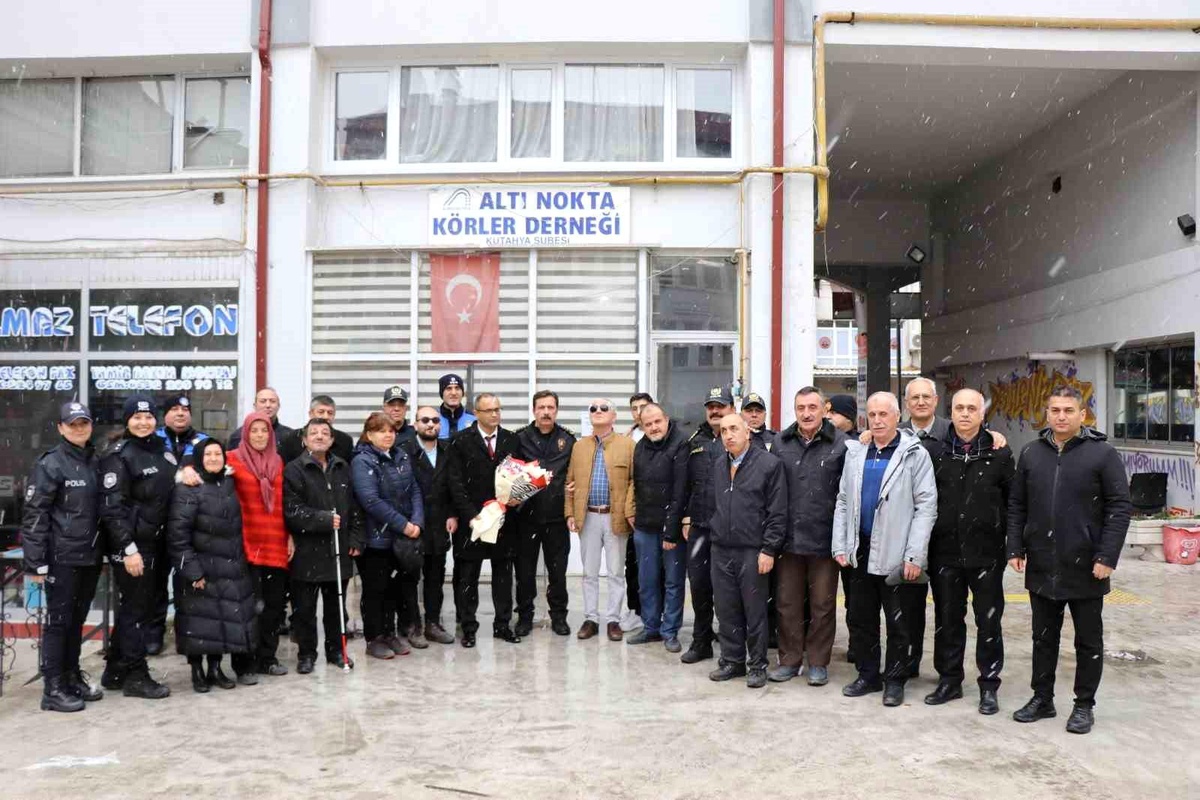 Emniyet Müdürü\'nden Anlamlı Ziyaret