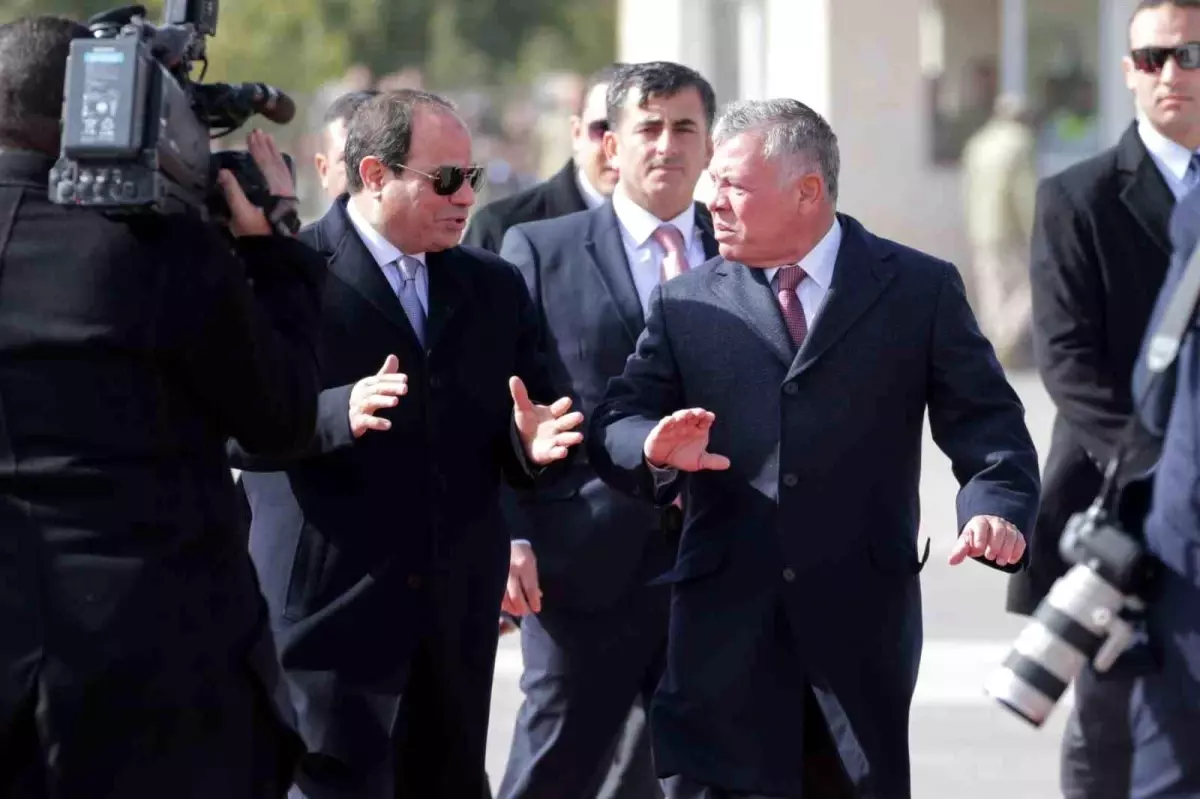 Sisi ve Abdullah, Riyad\'a Ziyaret Gerçekleştiriyor