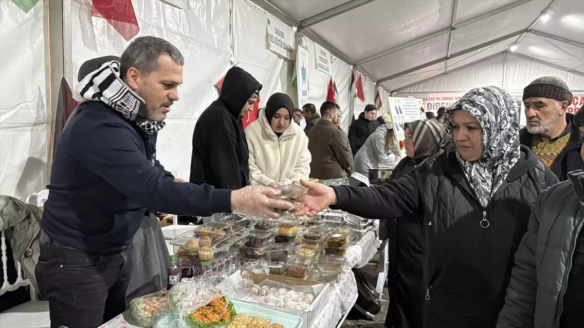 Sakarya\'da Gazze\'ye Destek Kermesi Açıldı