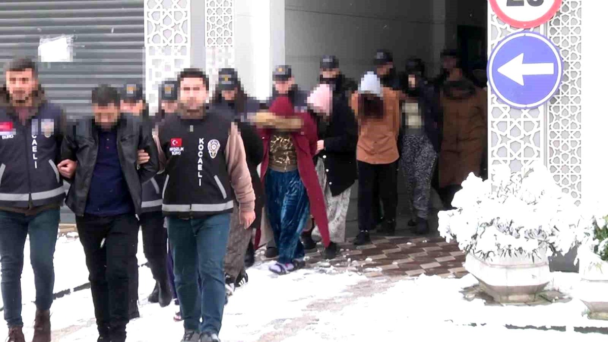 Hırsızlık Çetesi Kocaeli\'de Yakalandı