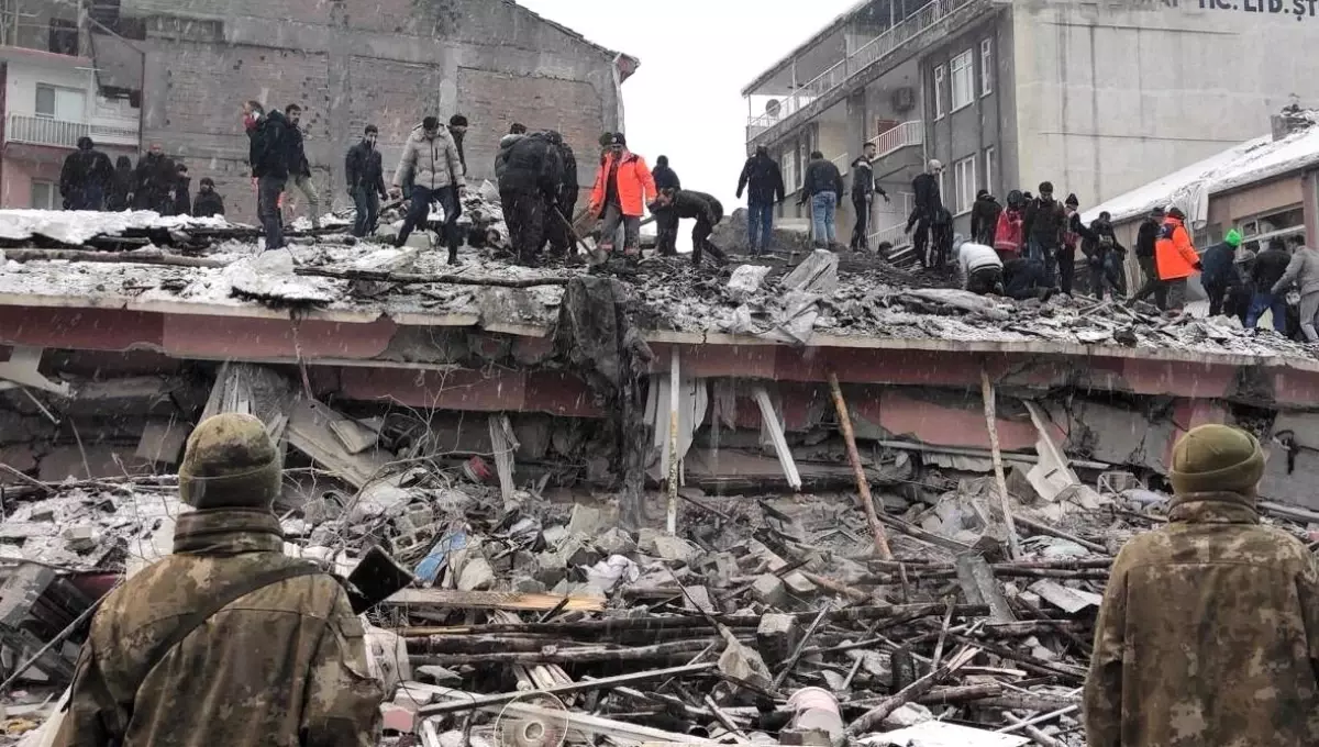 Malatya\'da Bayrak Apartmanı Davasında Ceza Kararı