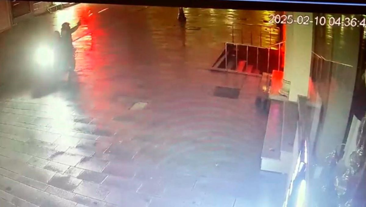Fatih\'te Kuyumcuya Haraç Talebi ve Saldırı