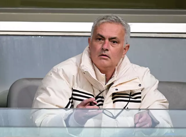 Galatasaray paylaşımlarını silince Mourinho'nun bu sözleri gündem oldu: Döner yemeyi hak ediyoruz