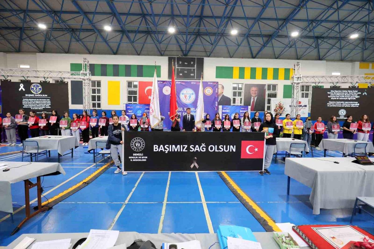 Denizli\'de Halter Şampiyonası\'nda Acı Kaybın Hatırası
