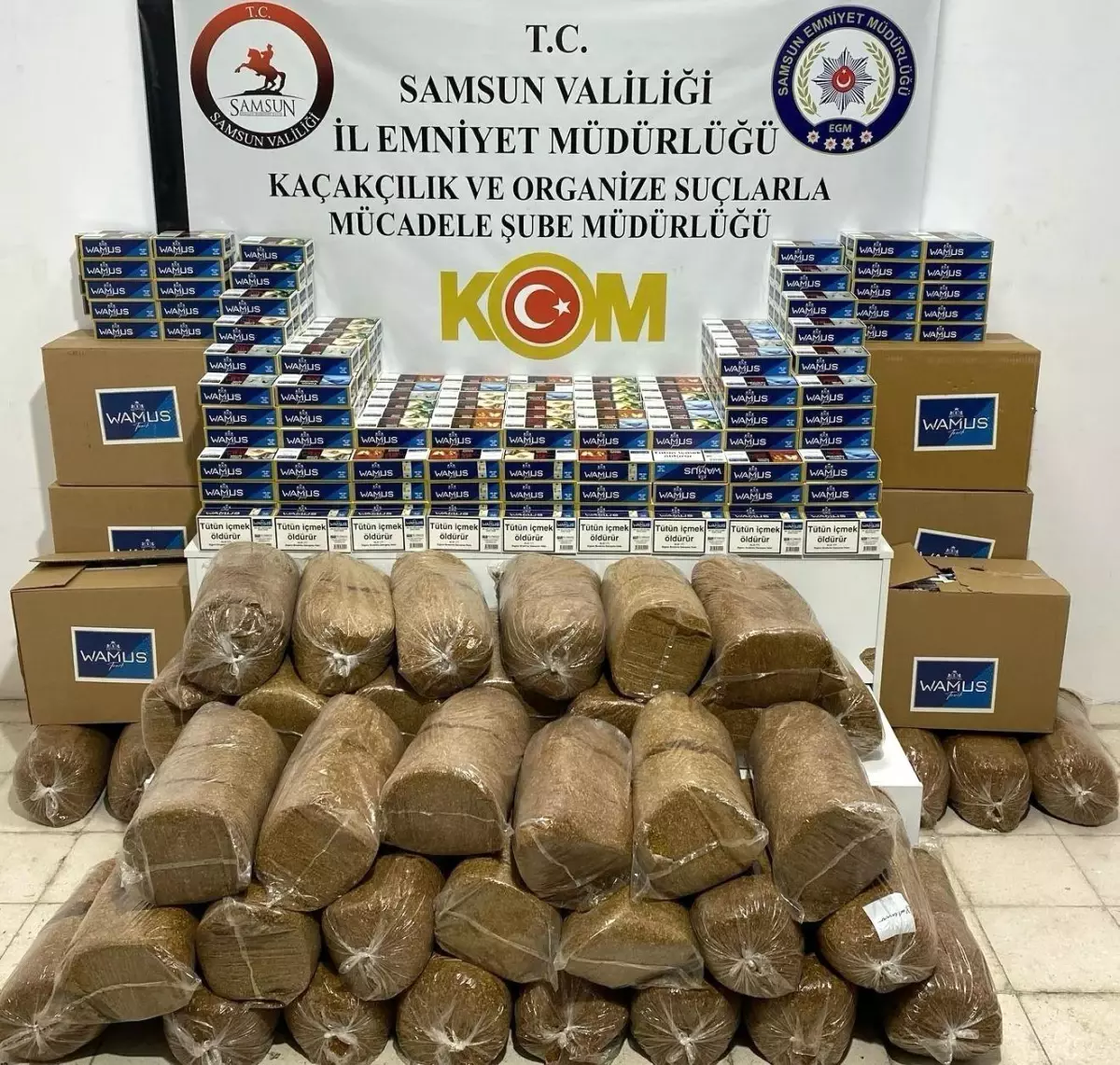 Samsun\'da Kaçak Tütün ve Makaron Operasyonu