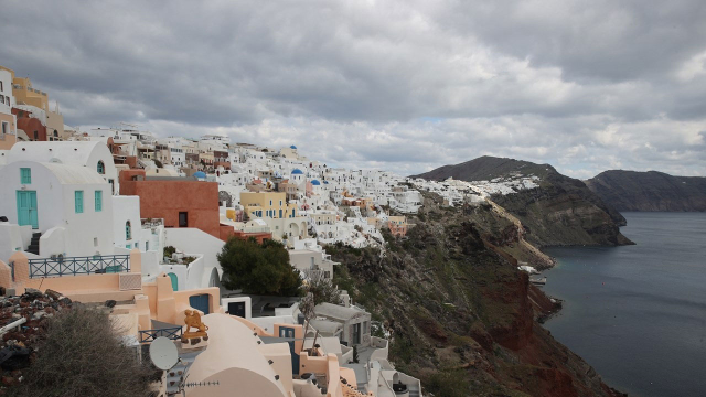 Santorini'deki volkan aktif hale geldi: 6,3 deprem olabilir