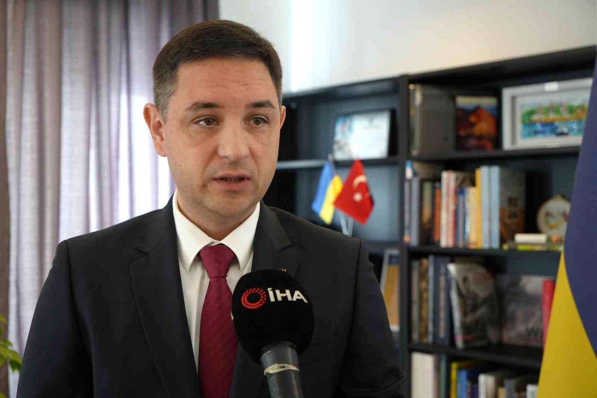 Ukrayna Antalya Konsolosundan Türk halkına övgü: "Sergiledikleri insanlık unutulmaz örneklerden sadece biri"