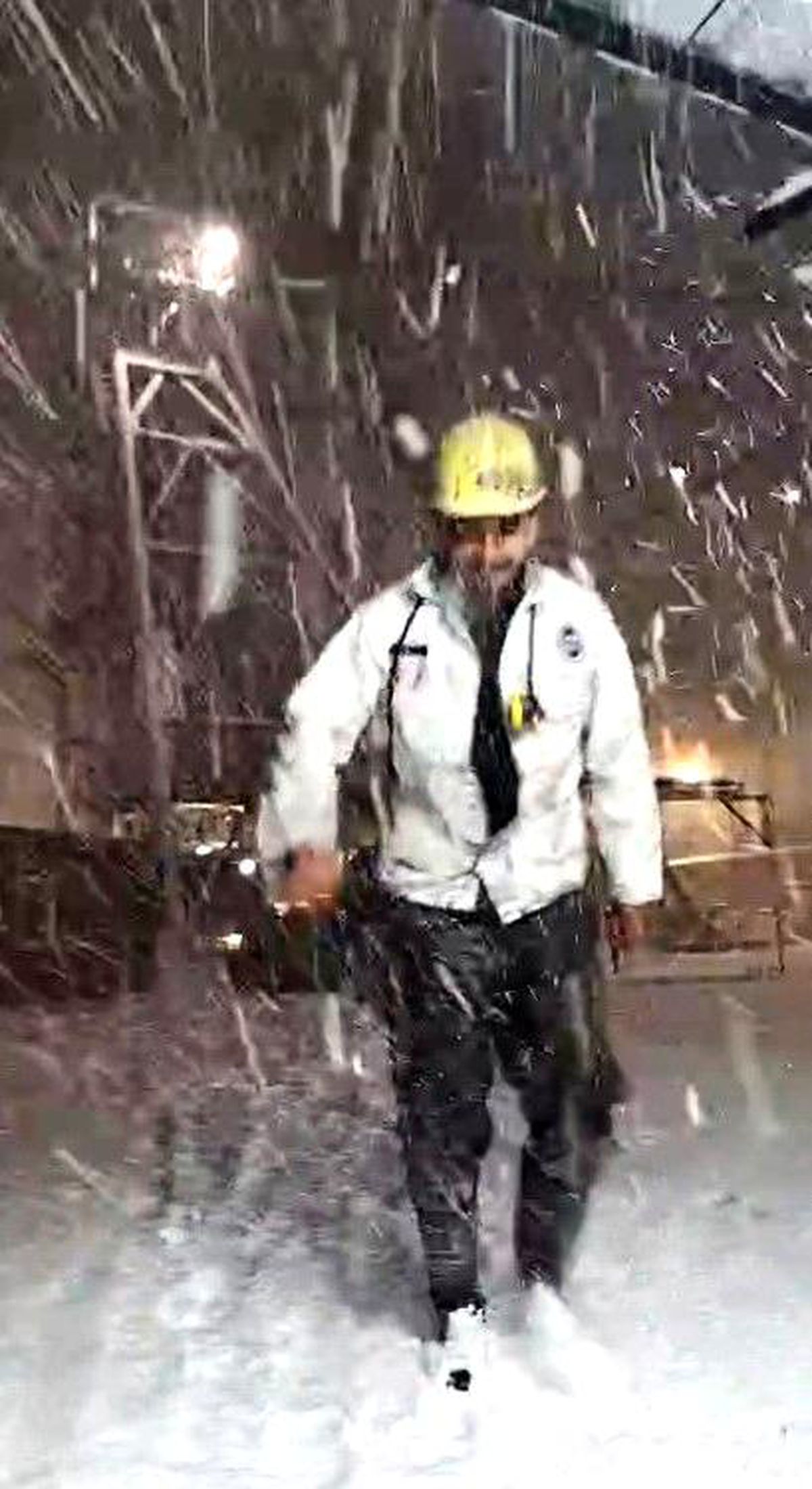 Bartın\'da Madenciler Karla Coştu