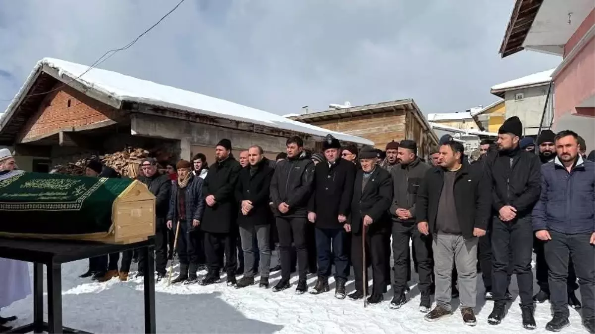 Şehit annesi son yolculuğuna uğurlandı