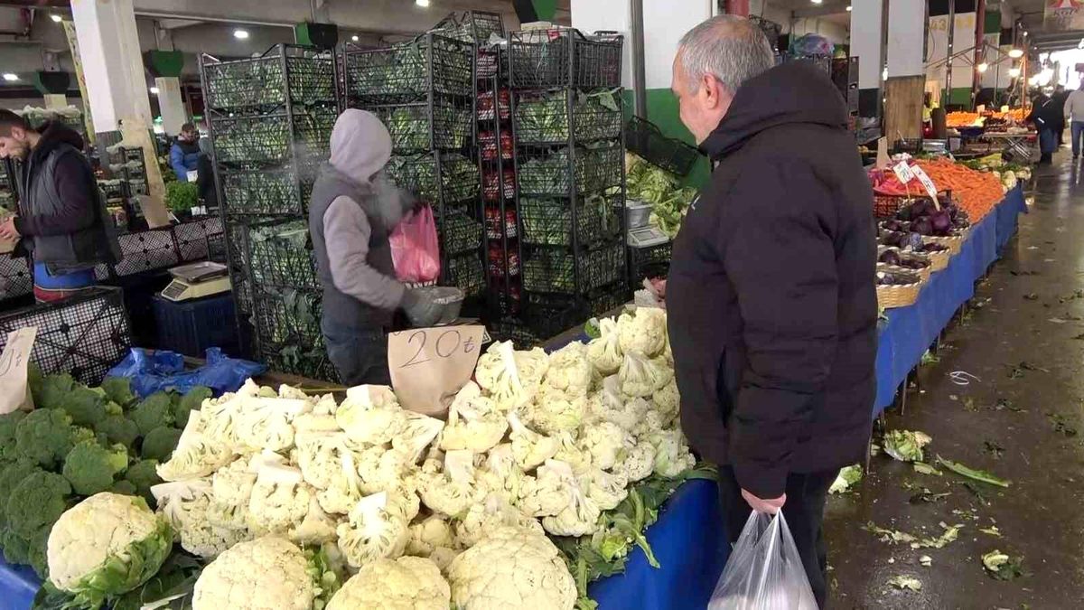 Kocaeli\'de Brokoli ve Karnabahar Rağbet Gördü