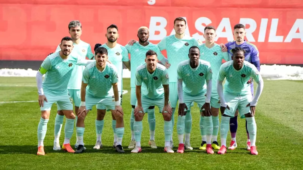 Pendikspor ve Erokspor 2-2 Berabere