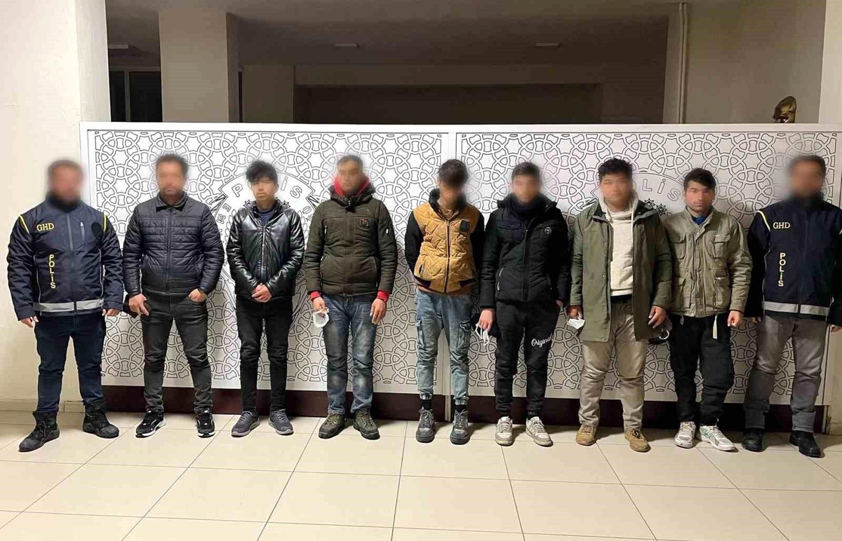 Bayburt\'ta Göçmen Kaçakçılığı Operasyonu